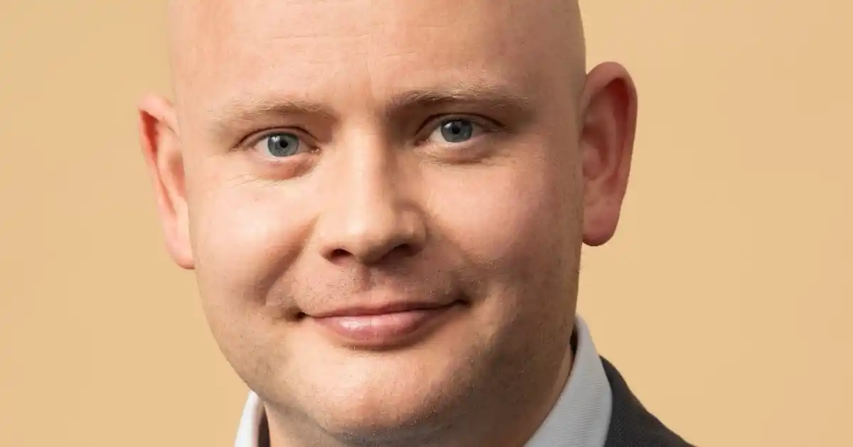 Jakob Engel-Schmidt nægter at stoppe mediestøtte til terrorstøttende Arbejderen 1200x630